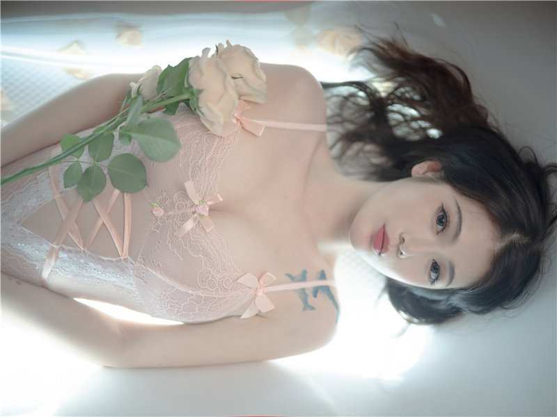 一米八的大梨子最全cos图片视频资源集合