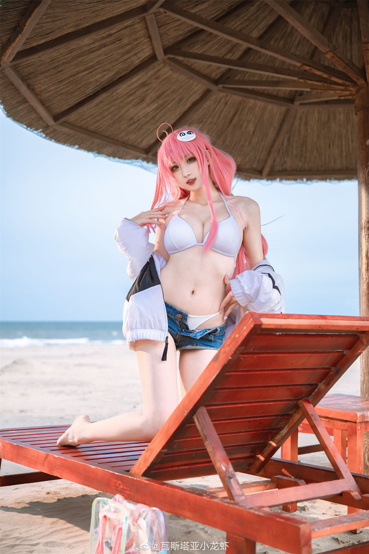 瓦斯塔亚小龙虾拉拉cos图，这就是我梦中的可爱女孩呀