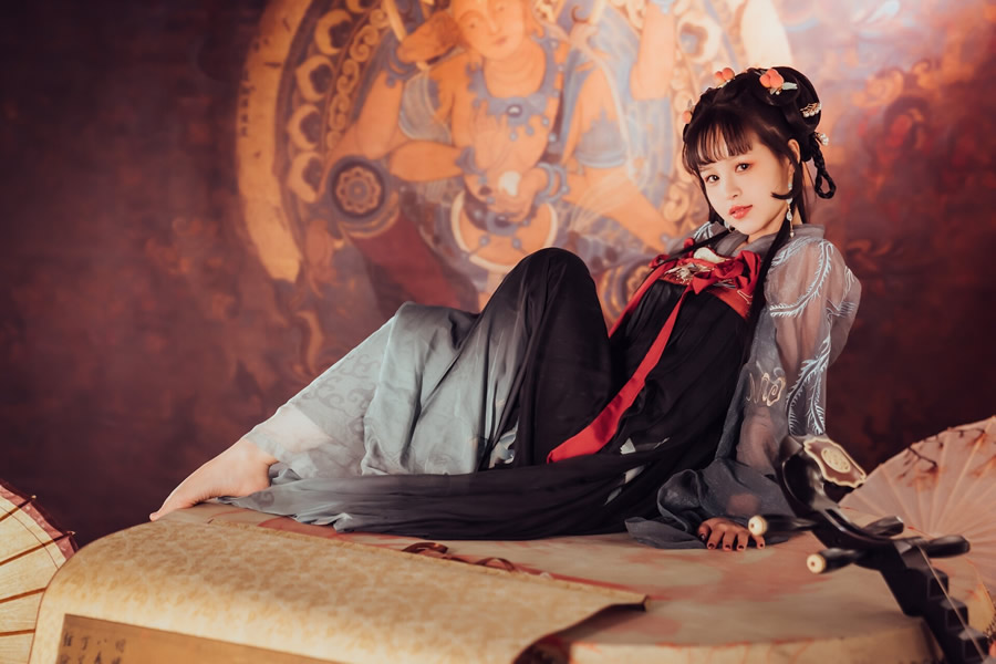 晕崽Zz微博哔哩哔哩个人详细资料分享