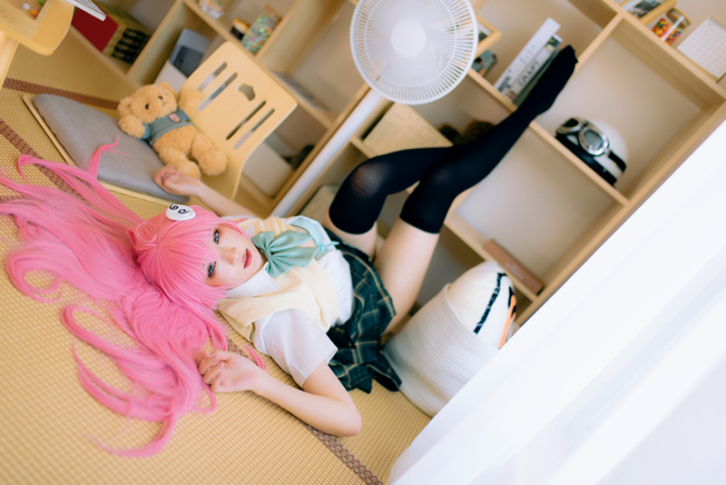 瓦斯塔亚小龙虾最新全套cos图合集下载