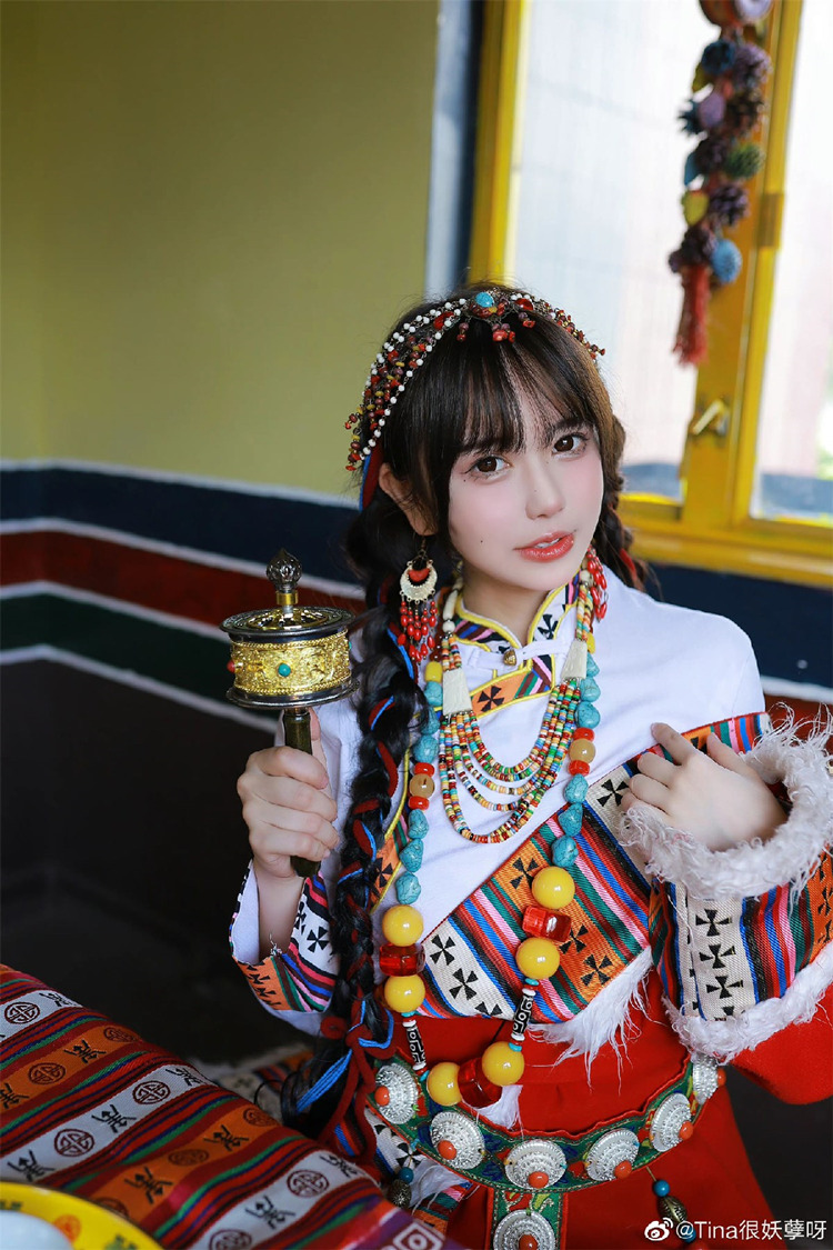 Tina很妖孽呀西藏旅拍，领略民俗的独特魅力