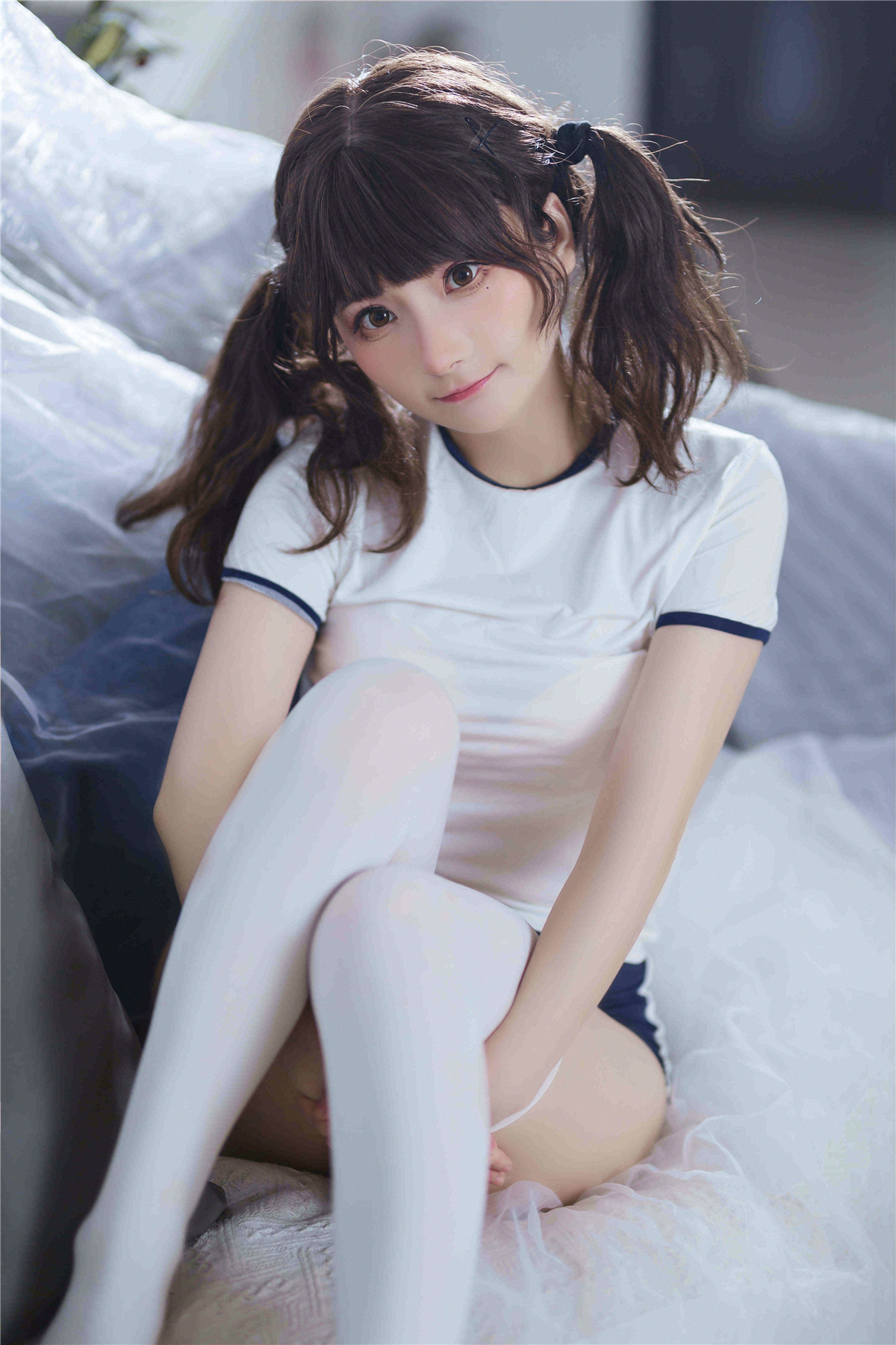 是三不是世w体操服束缚作品图