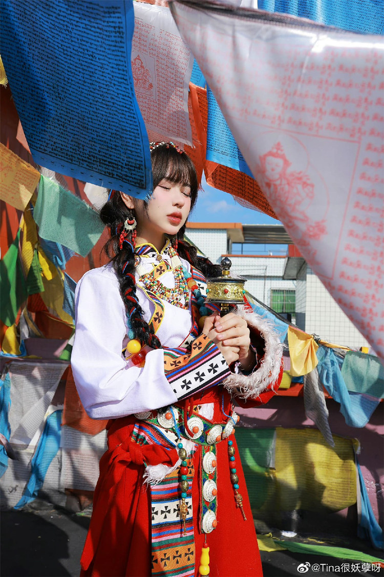 Tina很妖孽呀西藏旅拍，领略民俗的独特魅力