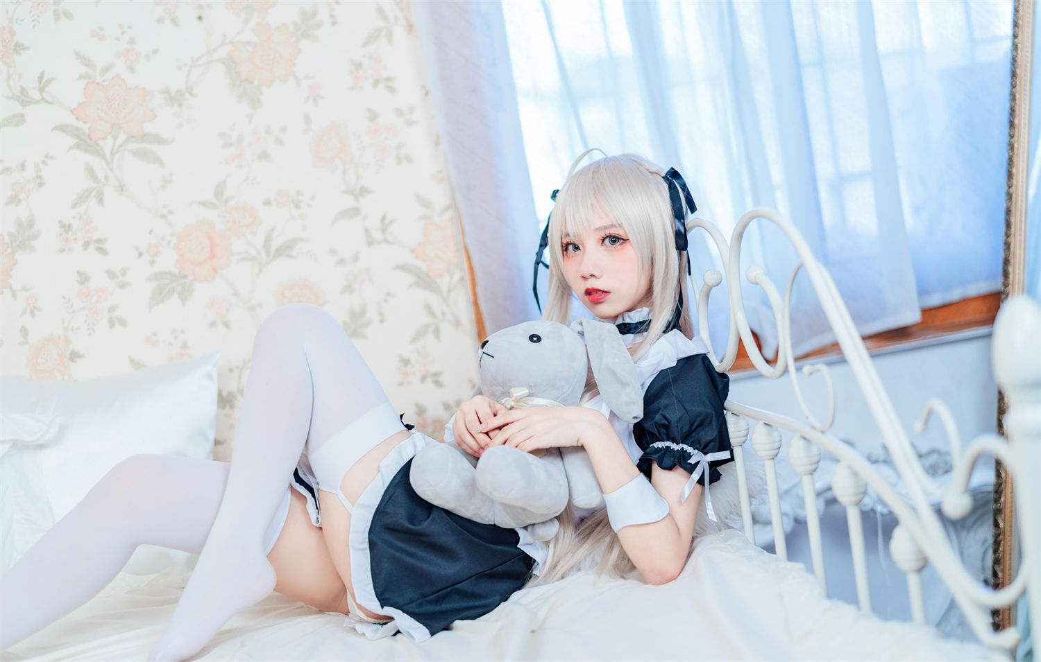 果咩酱w一个可甜可御姐宝藏coser