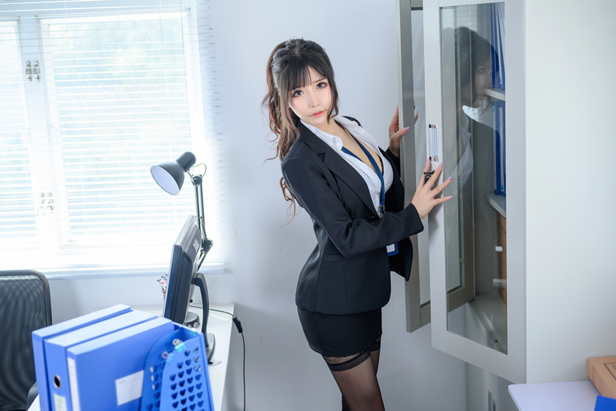 抱走莫子aa最全cos图片资源集合