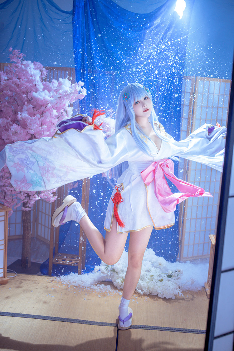 是一只熊仔吗cos雪女图片