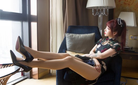 小女巫露娜微博(小女巫露娜在哪直播等个人资料)