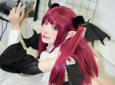 紫氯氯年龄几岁等个人资料,紫氯氯微博