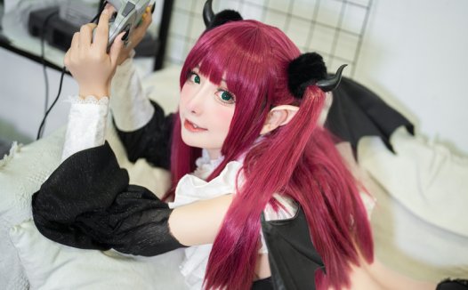 紫氯氯年龄几岁等个人资料，紫氯氯微博