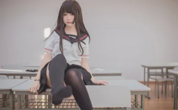 yoko宅夏jk作品图分析