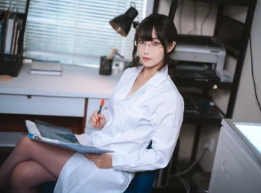 汪知子和发疯鱼有什么关系,汪知子和发疯鱼是一个人吗